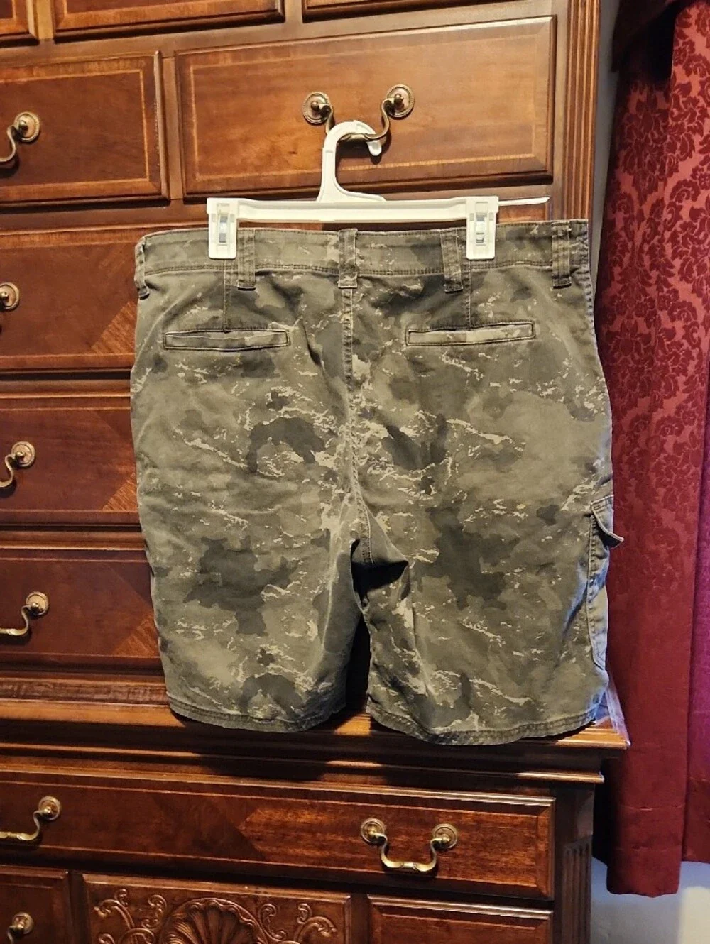 Wrangler Men's Olive Green Camo Cargo Shorts